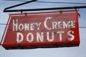 Honey Creme_Donut Alley 3_Bakery Boy Photo